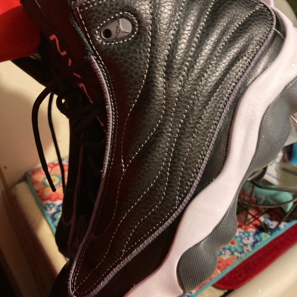 Jordans - Picture 4 of 5